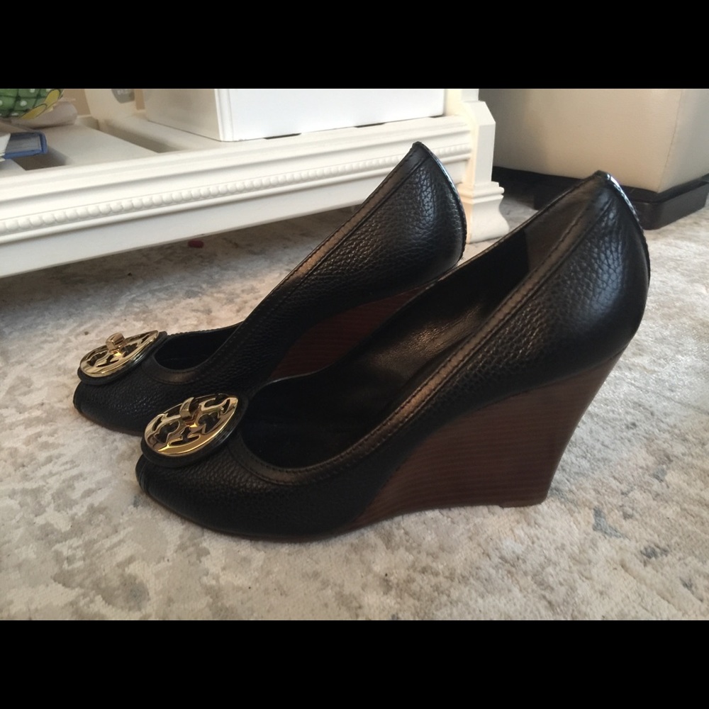 New Tory Burch s9 wedge pumps.